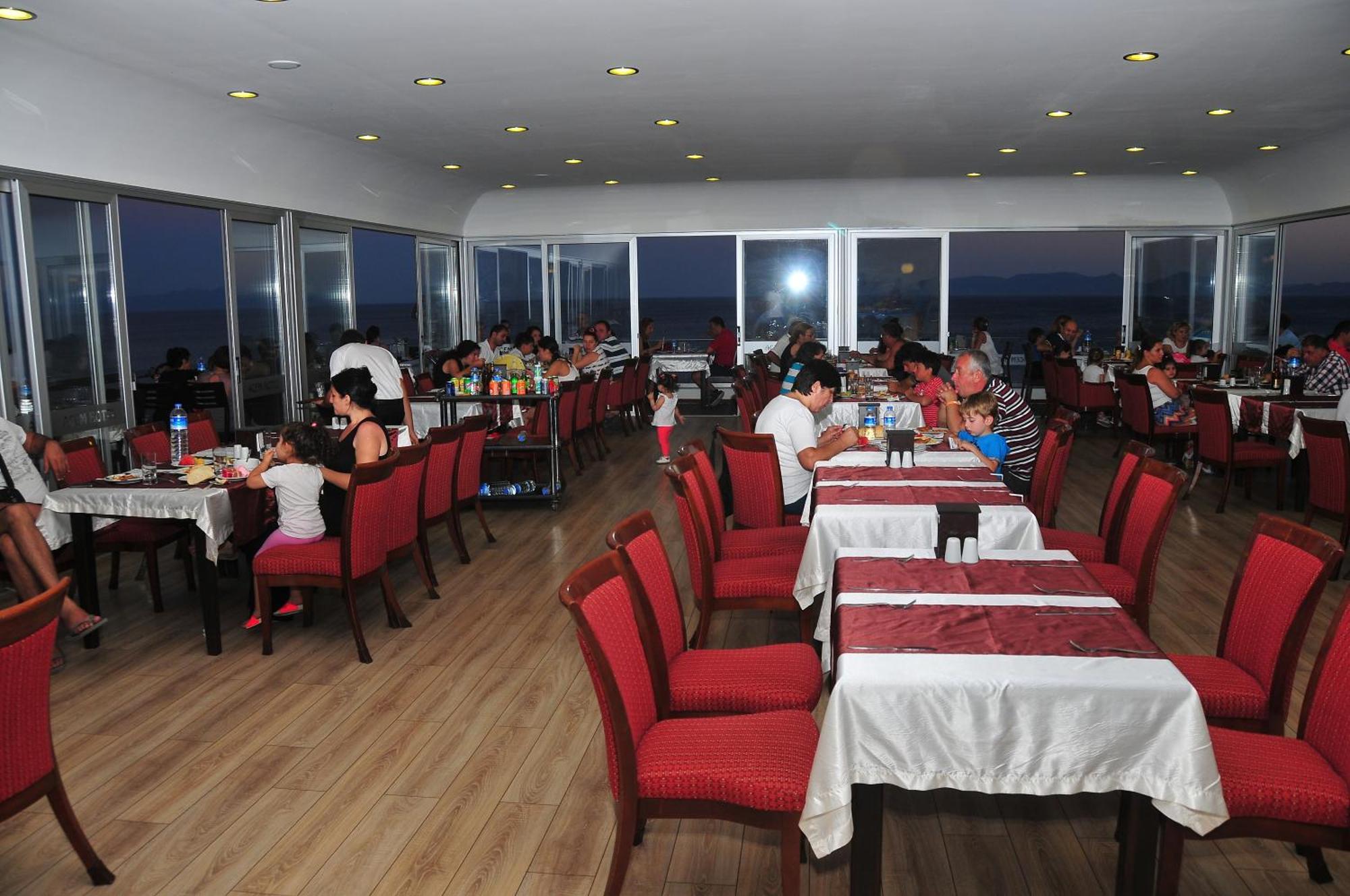 Acem Hotel Ayvalik Bagian luar foto